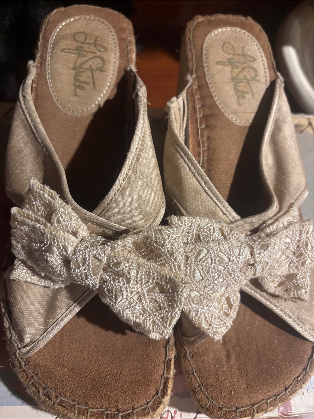Neutral Beige Bow Espadrille Sandals - size 7